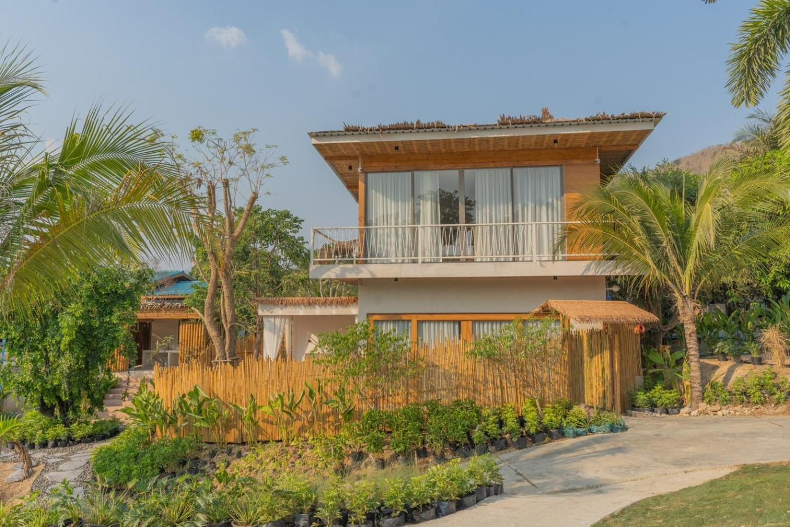 Le La Lake Resort And Spa Kaeng Kachan Bagian luar foto