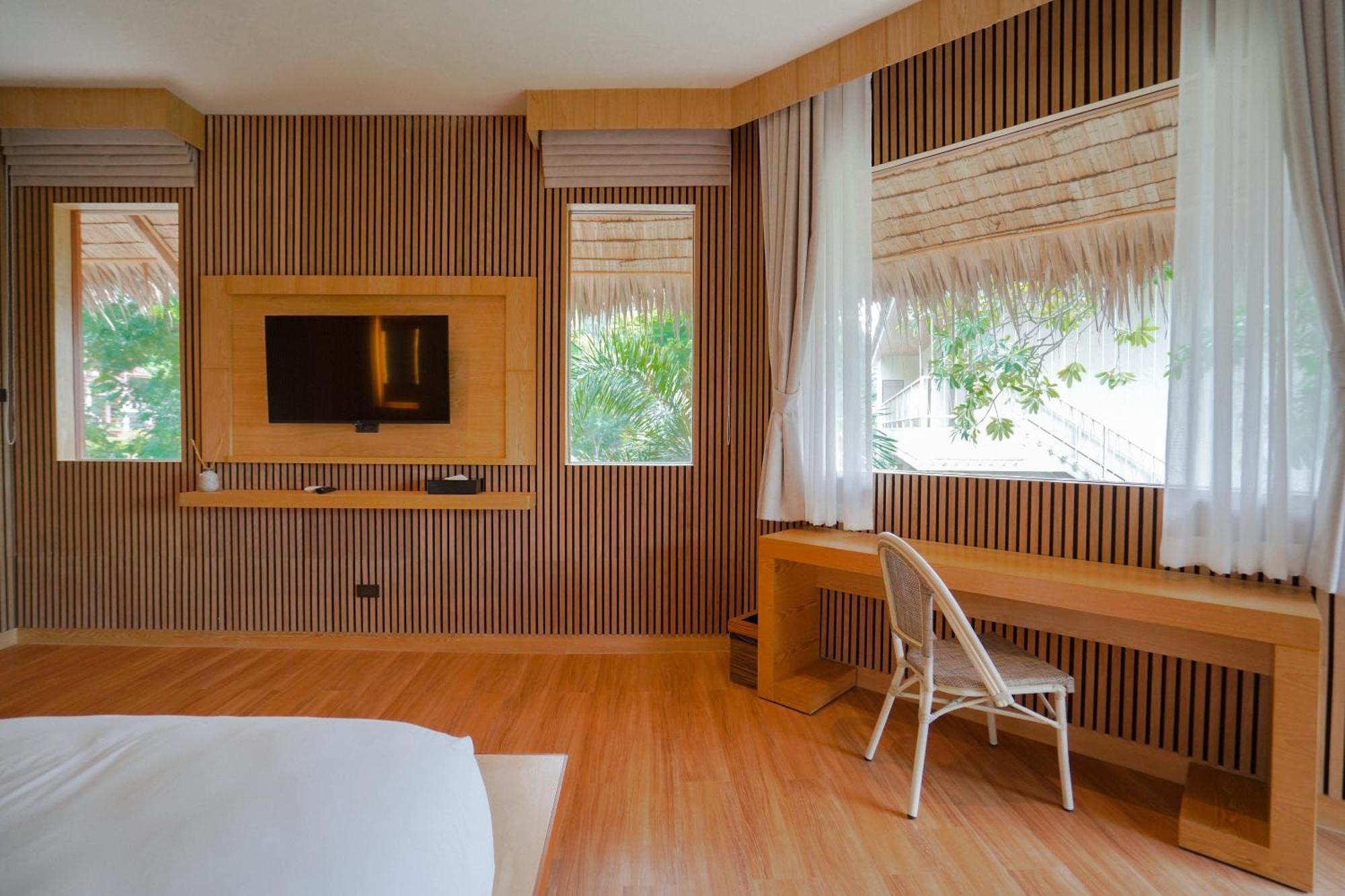 Le La Lake Resort And Spa Kaeng Kachan Bagian luar foto