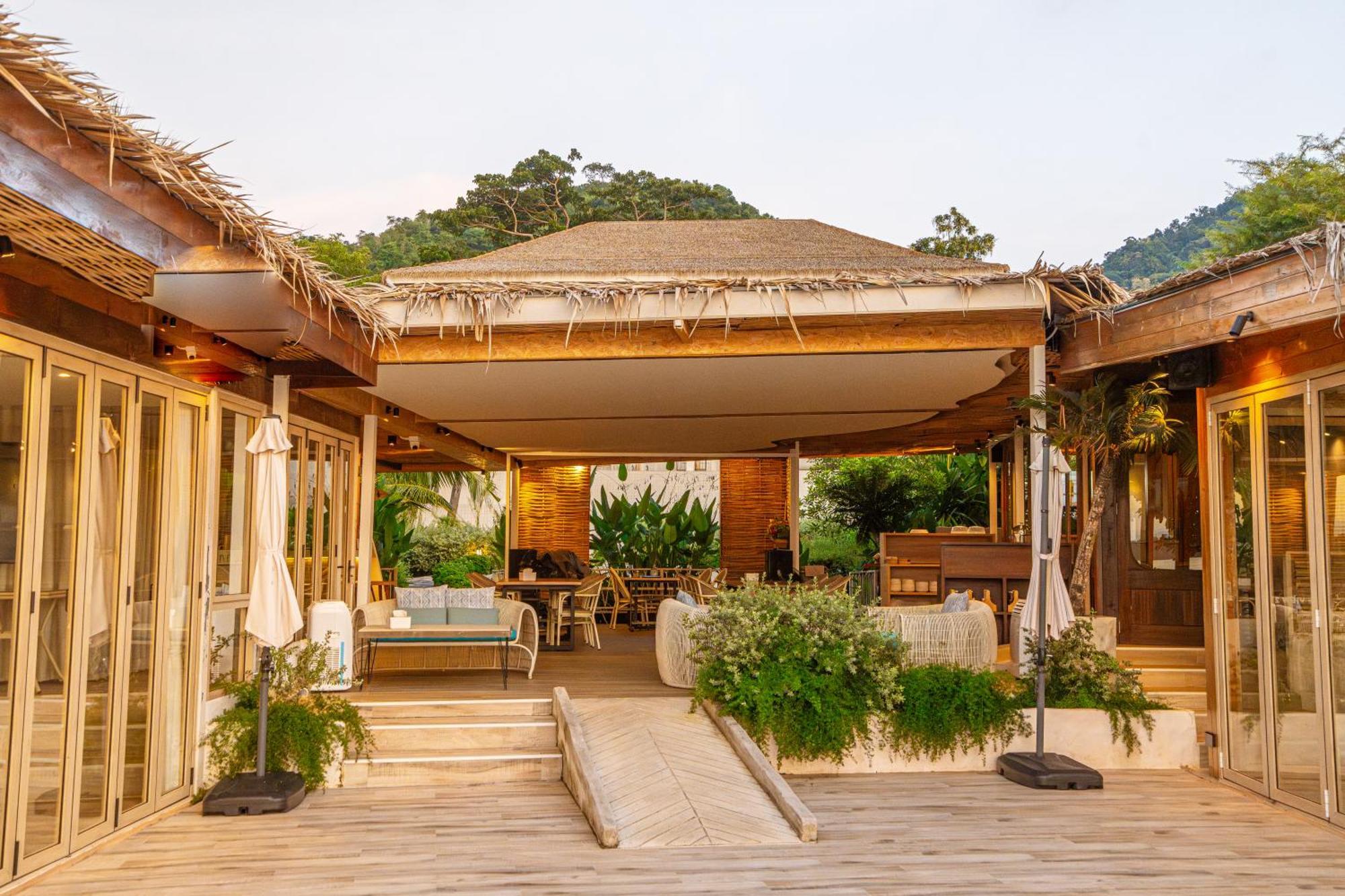 Le La Lake Resort And Spa Kaeng Kachan Bagian luar foto
