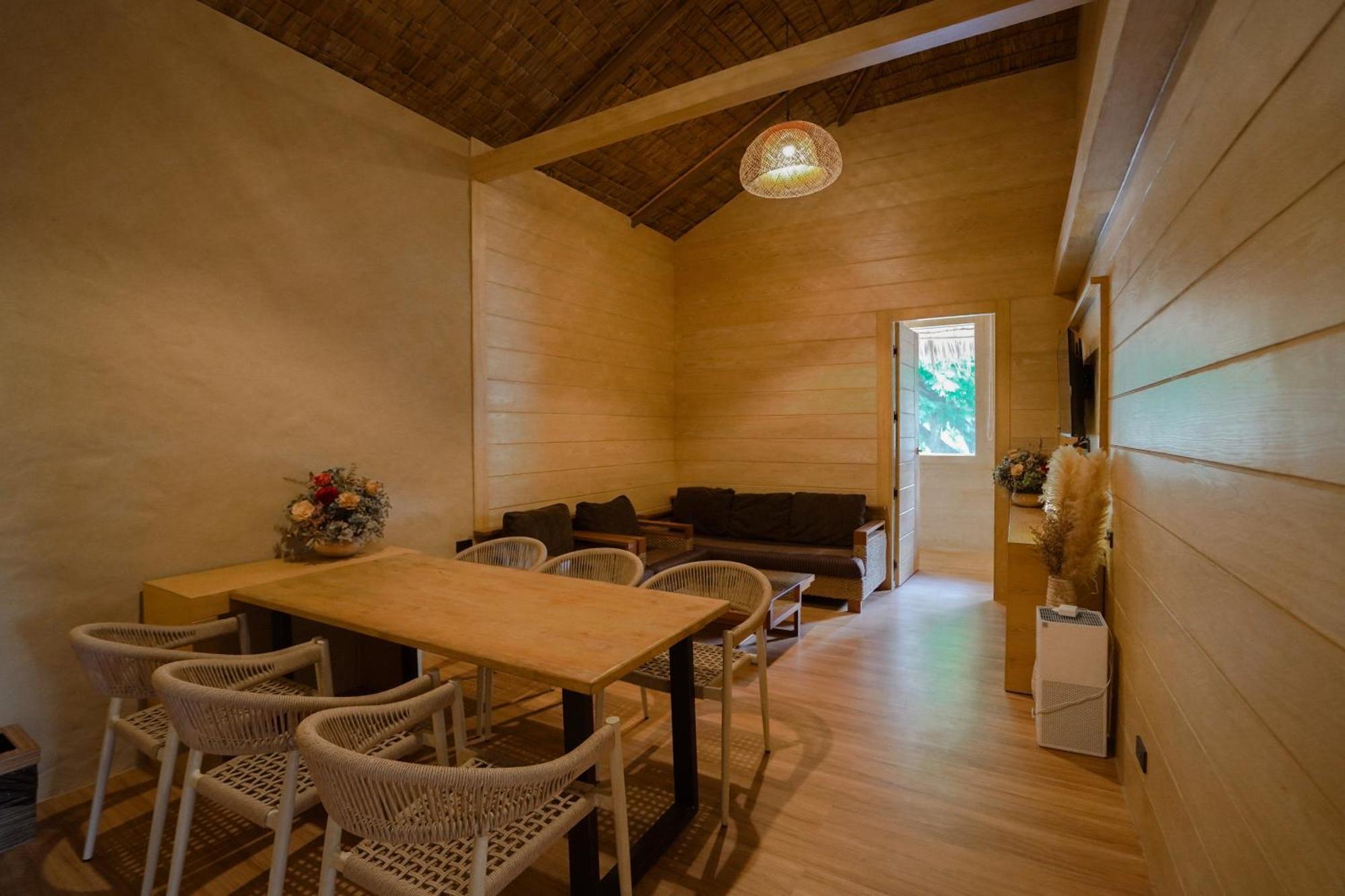 Le La Lake Resort And Spa Kaeng Kachan Bagian luar foto